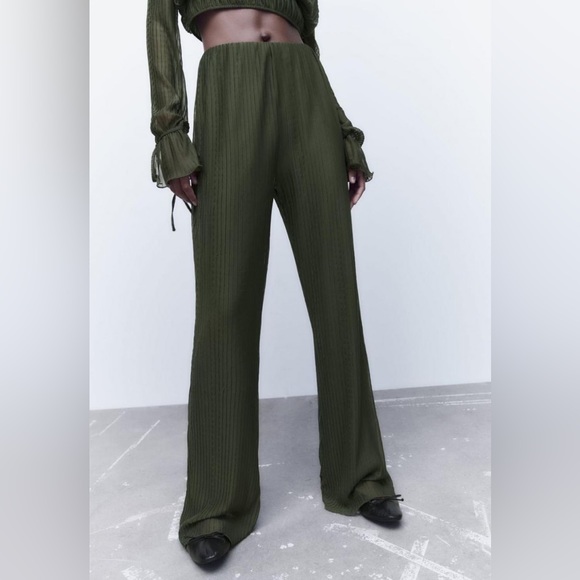 Zara Flared Pleated Pants Dark Green Zara Pants - Picture 4 of 7